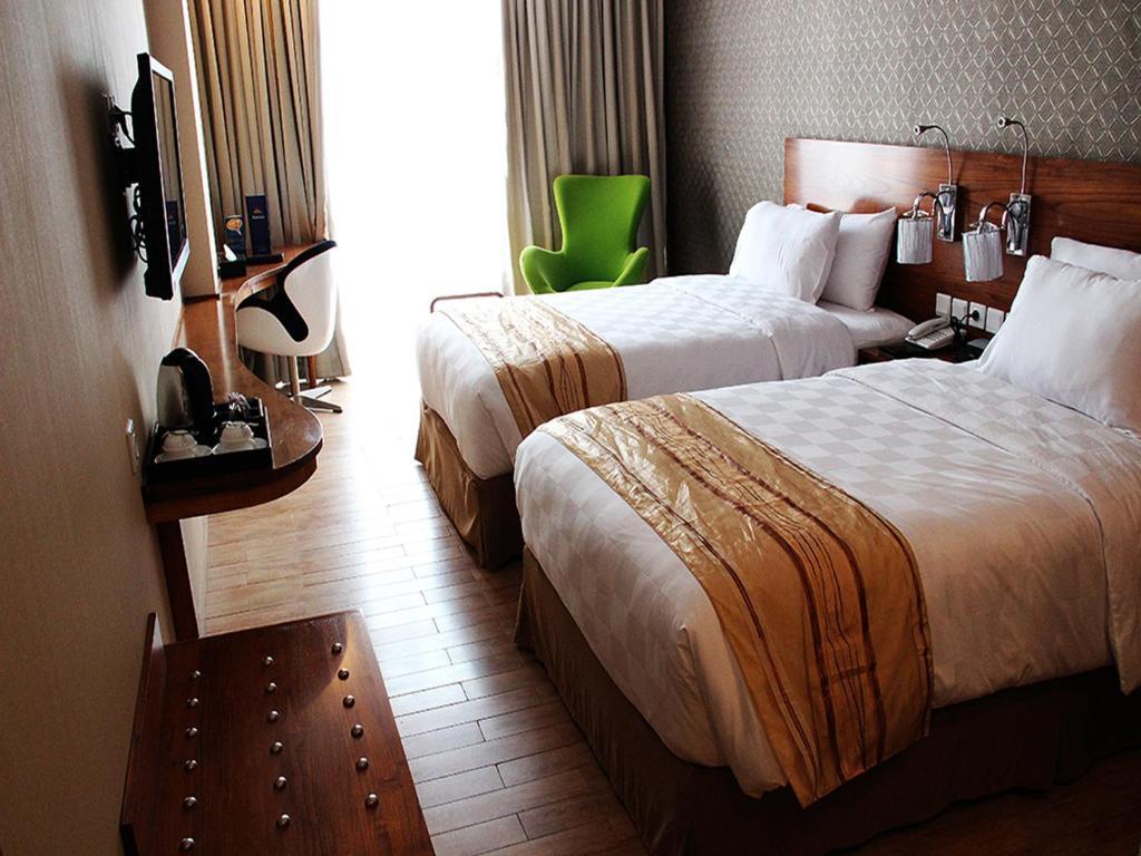 Hariston & Suites, Pluit - होटल Jakarta