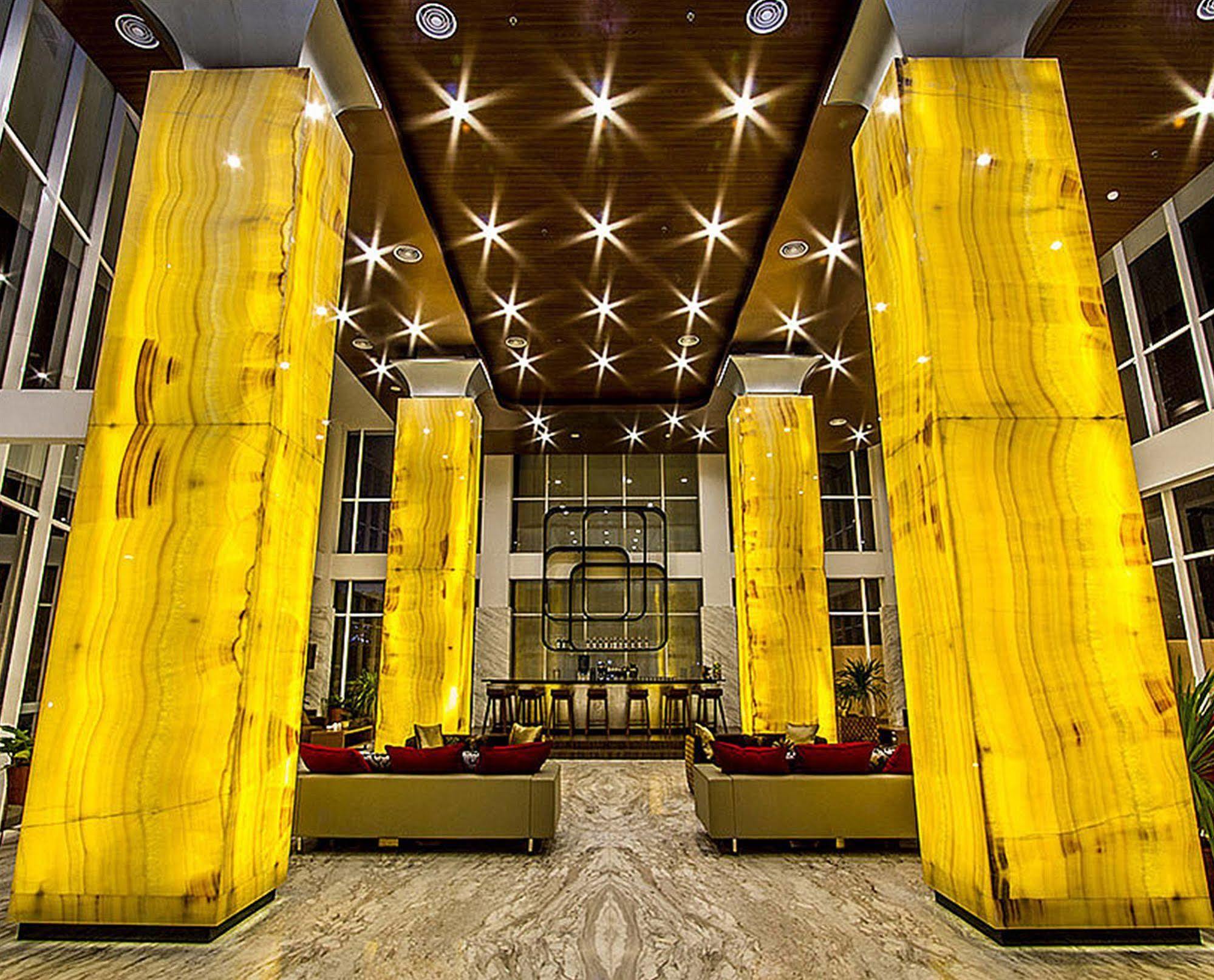 Hariston Hotel&suites, Pluit - 4*