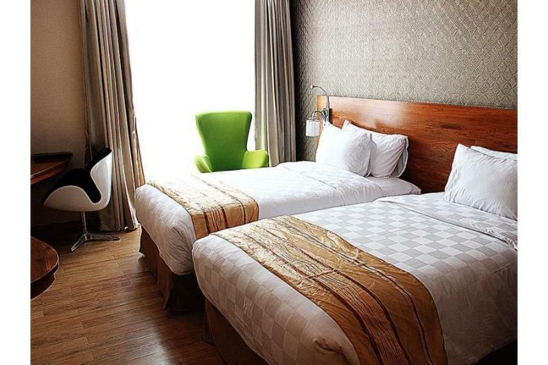 Hotel Hariston Hotel&suites, Pluit - 4*